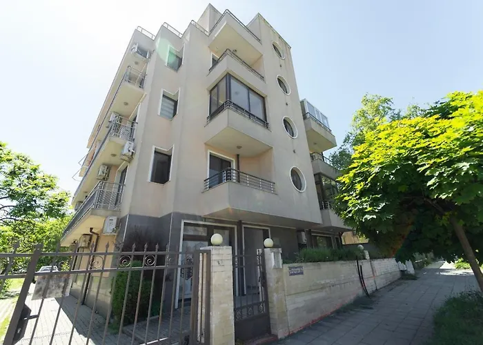 Ggeorgi Sarafovo Apartmán *